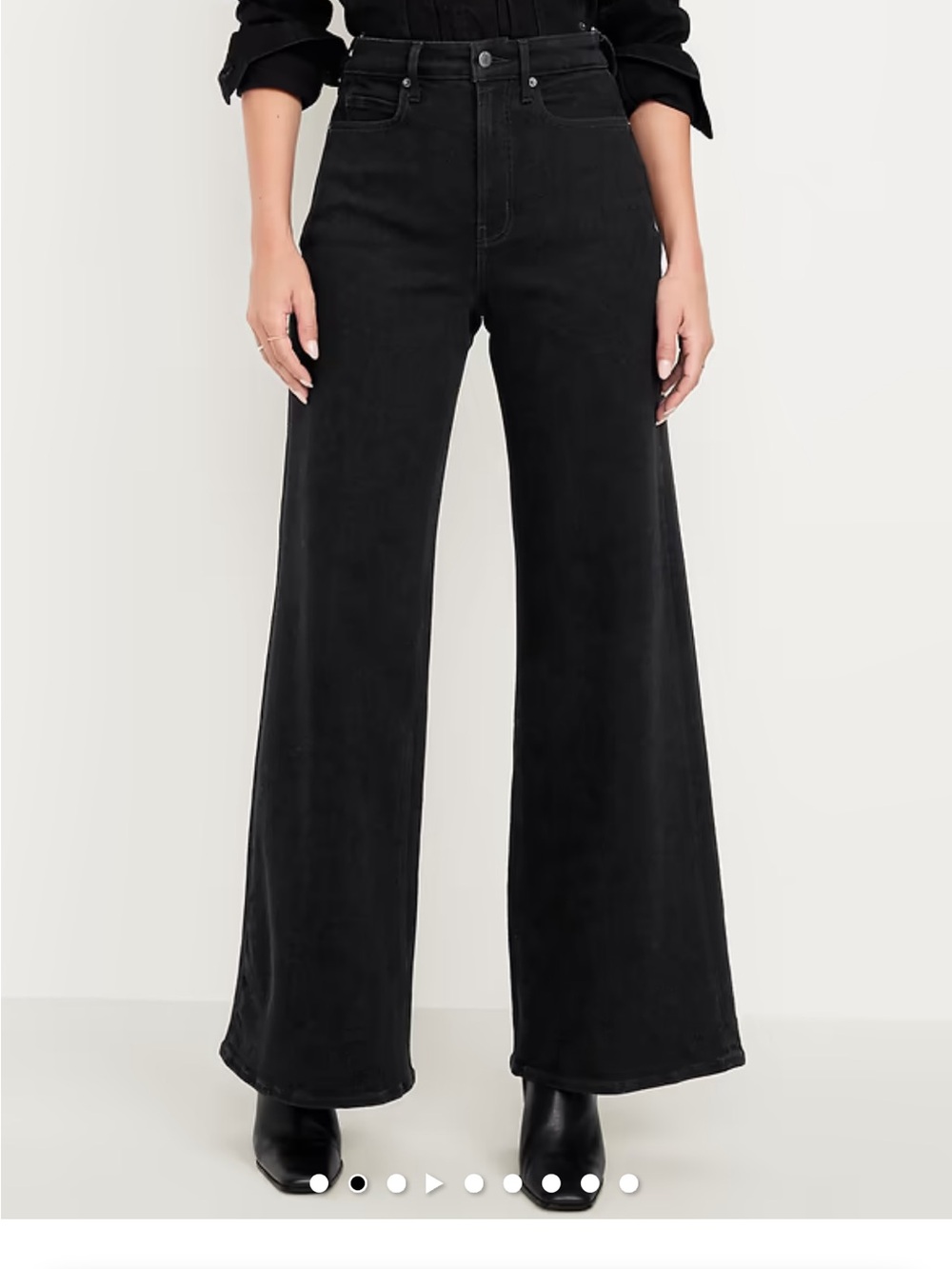 Old Navy Extra High-Rise Super Wide Leg Jeans in Black